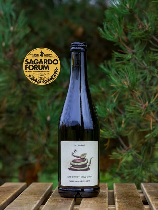 Pussalds, negāzēts sidrs